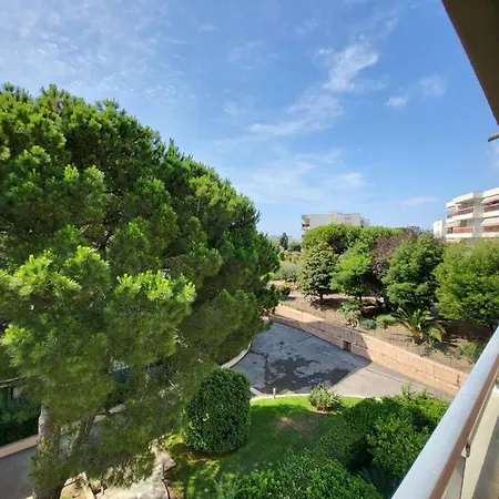 Cosy A Quelques Minutes Des Plages Apartment